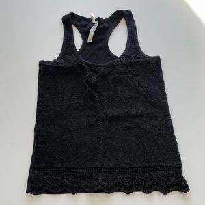 Black scallop crochet tank